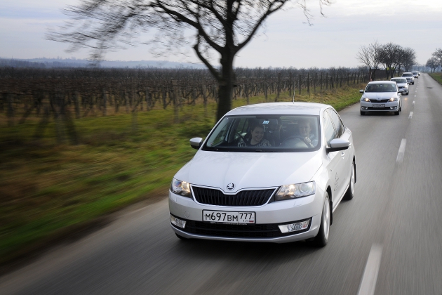 Skoda Rapid_4.JPG