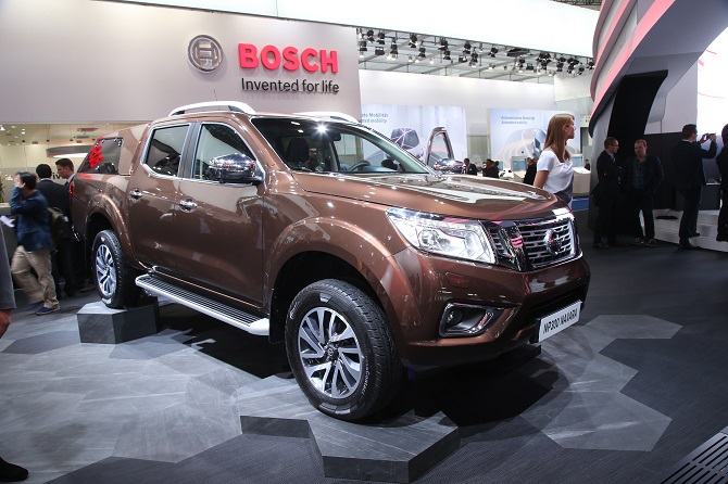 Nissan NP300 Navara.JPG