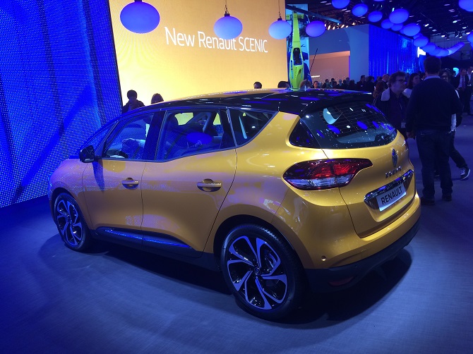 Renault Scenic.JPG