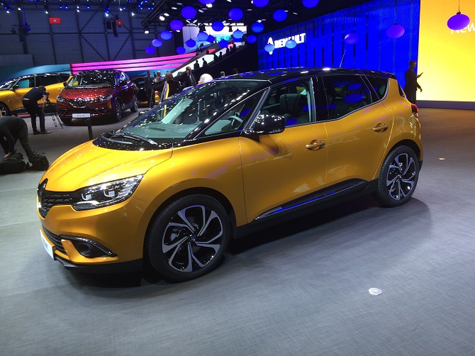 Renault Scenic_2.JPG