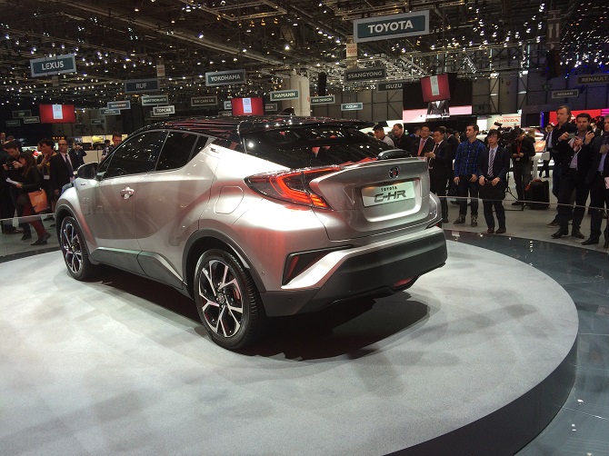Toyota C-HR_2.JPG