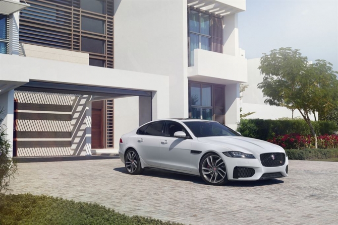jaguar xf.jpg jaguar xf.jpg