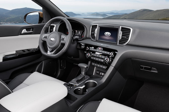 Новый KIA Sportage: руль и панель приборов KIA Sportage_руль.jpg