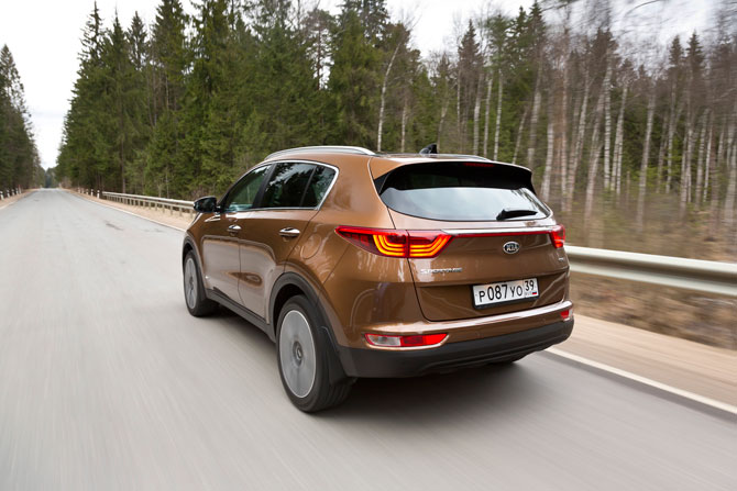 В сторону Бородино я стартовал на модном кроссовере KIA Sportage четвертого уже поколения... KS_022___.jpg