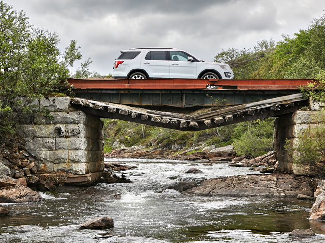 Ford Explorer неплохо проявляет себя в условиях Севера ___мост-белый.jpg
