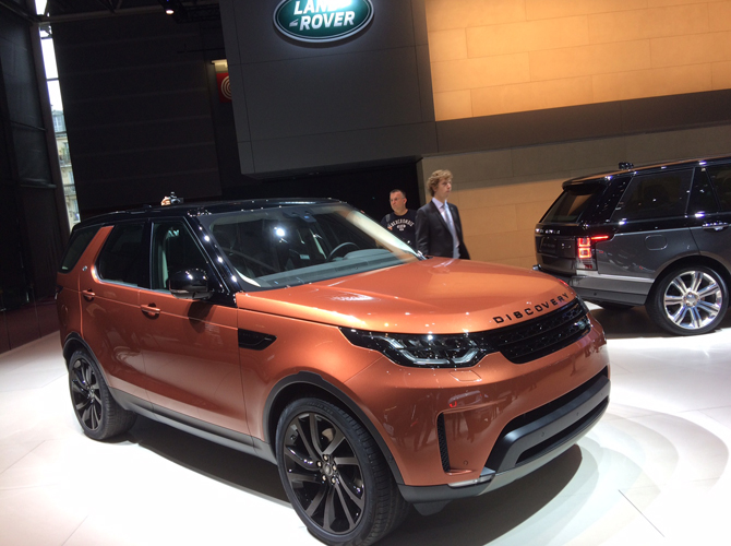 Одна из главных премьер салона – Land Rover Discovery 5... Land-Rover_Discovery.jpg