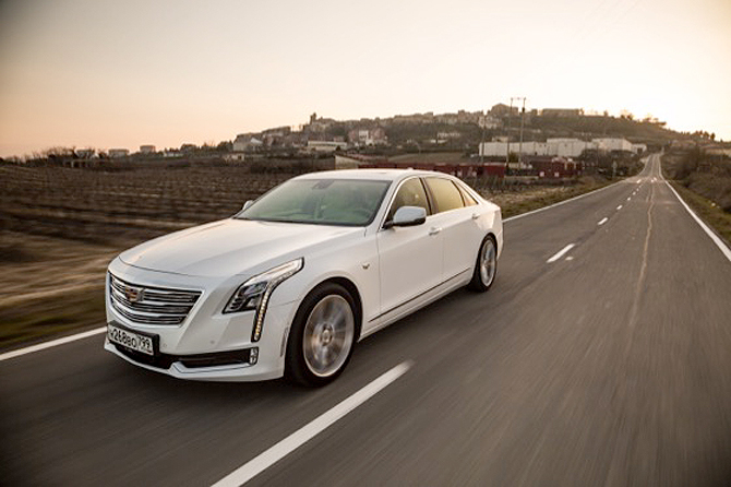 CADILLAC-CT6-SPAIN-DYNAMIC_00002.jpg
