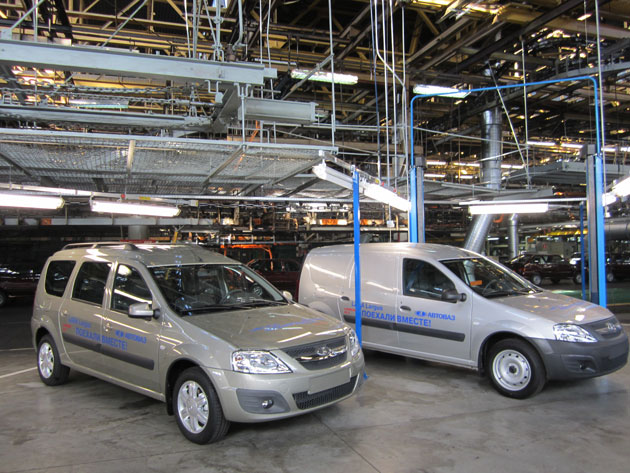 LADA_Largus_001_2.jpg LADA_Largus_001_2.jpg