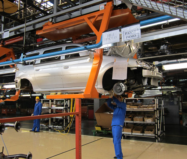 LADA_Largus_konv1.jpg LADA_Largus_konv1.jpg