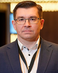 Дмитрий-Максимов.png