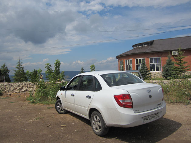 LADA_Granta_AT_Самара_вертолетная-площадка.jpg