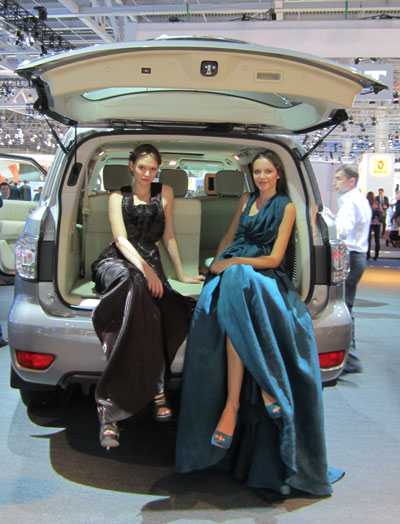 Nissan_beuty.jpg Nissan_beuty.jpg