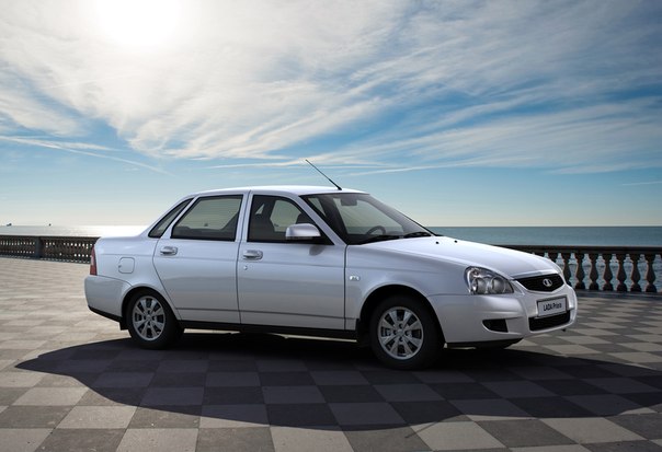 LADA_Priora_new_sky.jpg LADA_Priora_new_sky.jpg