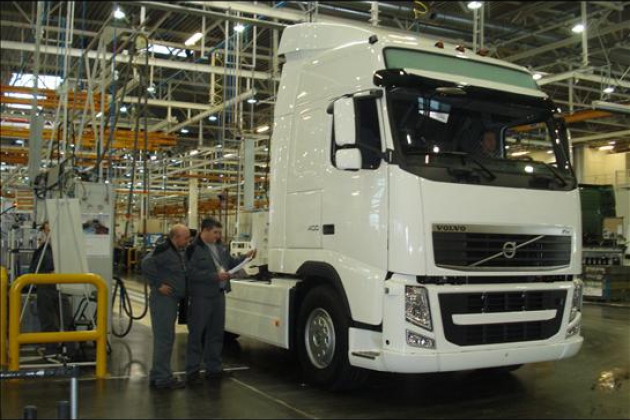 Volvo_Trucks_plant.jpeg