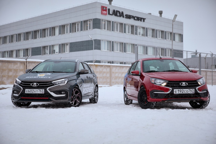 АВТОВАЗ показал новые LADA Vesta Sport и Granta Sport