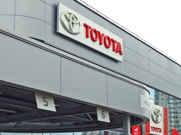 Toyota приняла решение сократить производство за рубежом