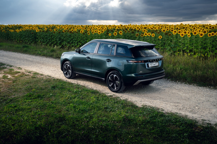 JELAND J6 – автомобиль на все случаи жизни