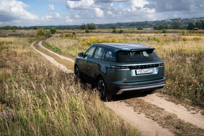 JELAND J6 – автомобиль на все случаи жизни