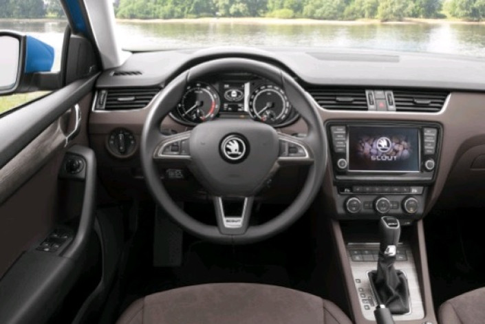 Антон Чуйкин: тест-драйв Skoda Octavia Scout. Во сколько старт?