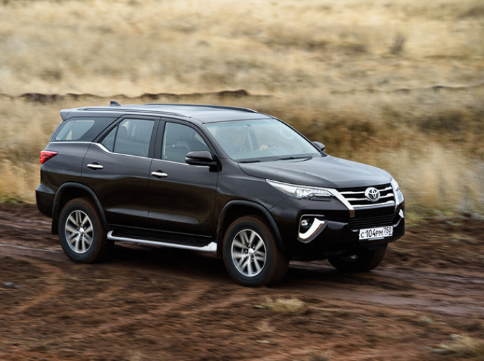 Игорь Моржаретто: Toyota Fortuner - универсальный солдат