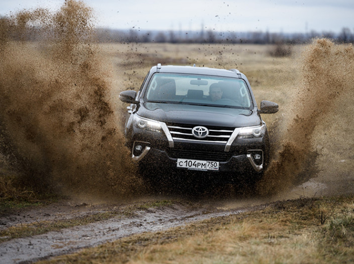 Игорь Моржаретто: Toyota Fortuner - универсальный солдат