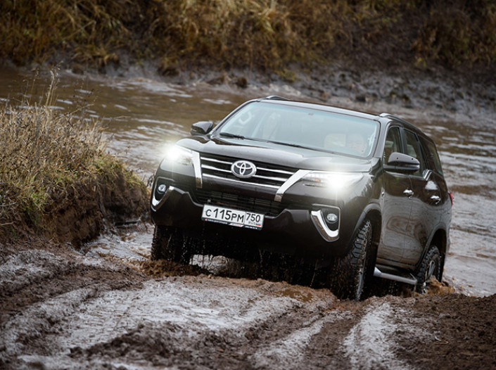 Игорь Моржаретто: Toyota Fortuner - универсальный солдат