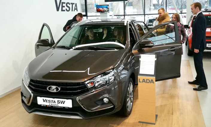 Денис Скоробогатый, заместитель директора по развитию импортера LADA в Беларуси («АВТОСТАТ»)