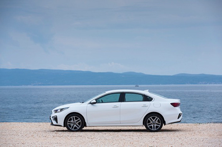 Тест-Драйв 7D: KIA Cerato