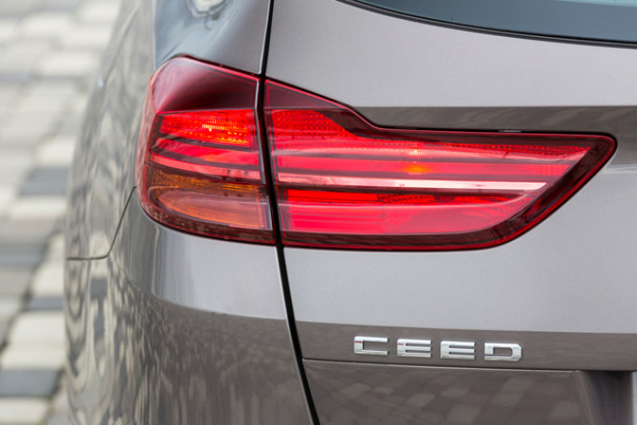 Тест-Драйв 7D: KIA Ceed SW