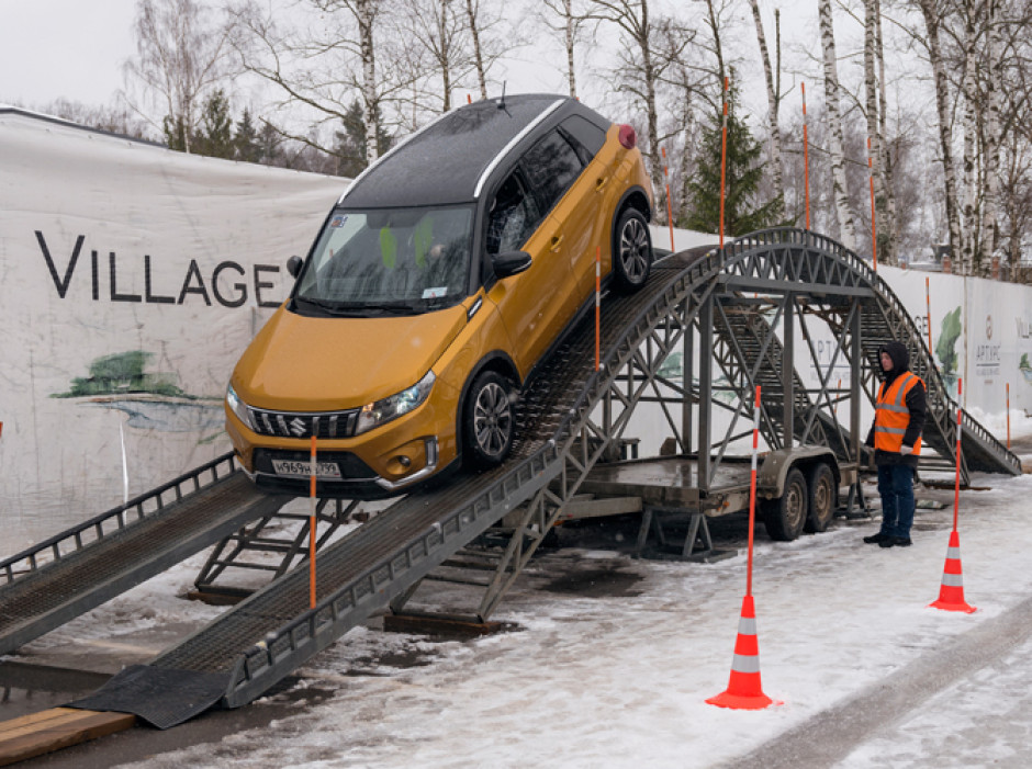 Антон Чуйкин: Suzuki Vitara - игры на природе