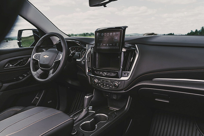 Сергей Смирнов: Chevrolet Tahoe и Traverse – парусники и катера