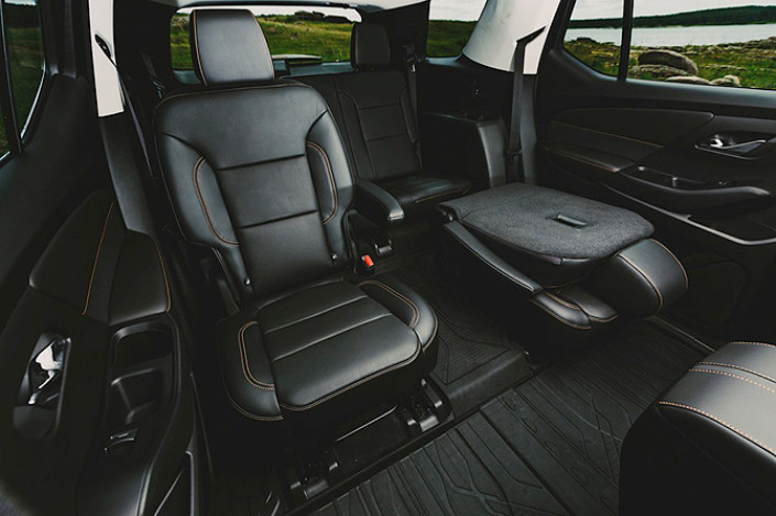 Сергей Смирнов: Chevrolet Tahoe и Traverse – парусники и катера