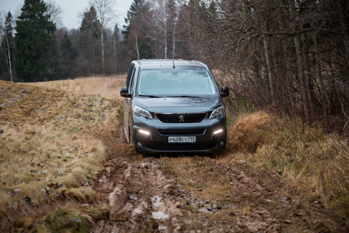Антон Чуйкин: Peugeot Traveller 4x4 - вам круассан или буханку?