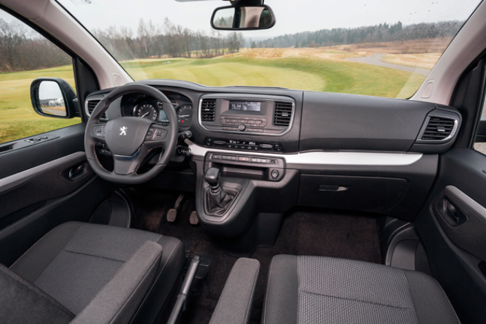 Антон Чуйкин: Peugeot Traveller 4x4 - вам круассан или буханку?
