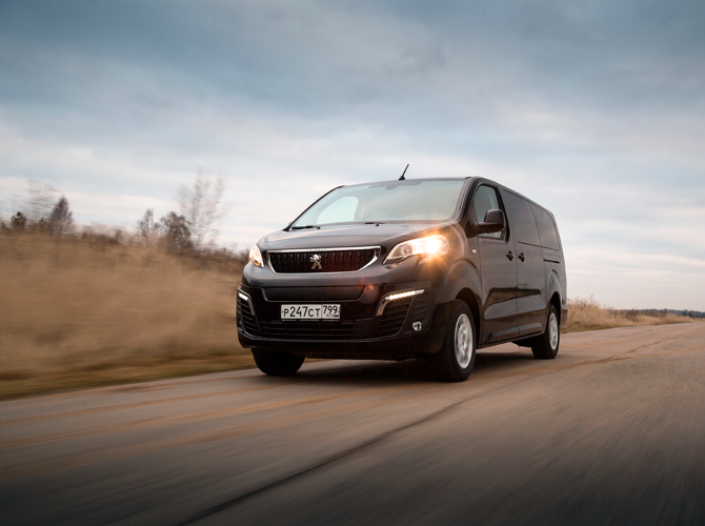 Антон Чуйкин: Peugeot Traveller 4x4 - вам круассан или буханку?