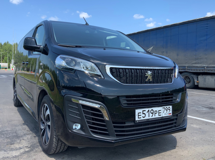Сергей Целиков: Peugeot Traveller – большой автомобиль для больших путешествий