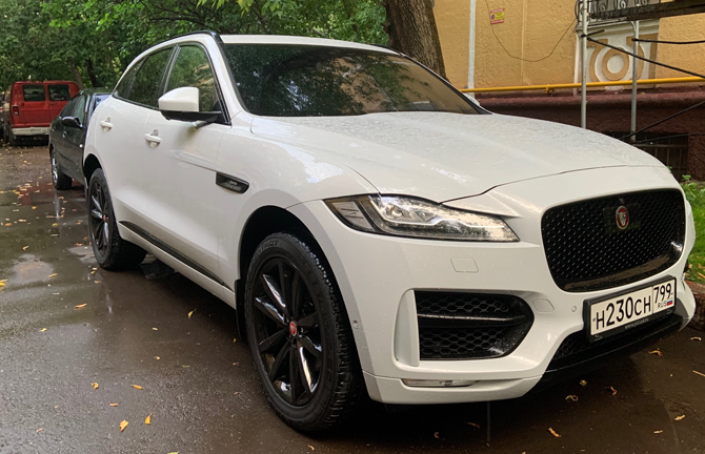 Сергей Целиков: Jaguar F-Pace - в темпе кошачьего вальса…