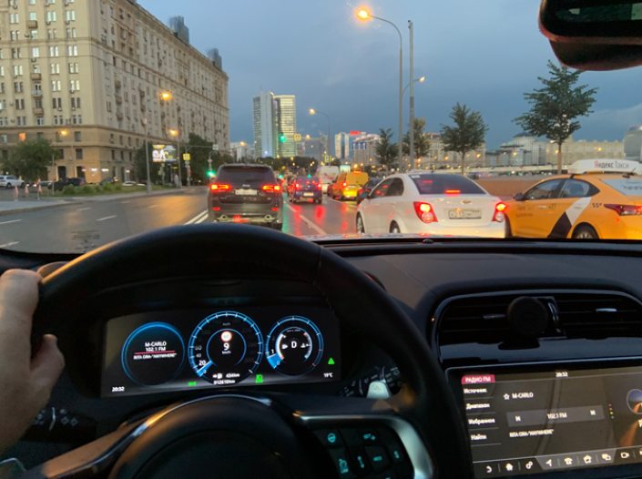Сергей Целиков: Jaguar F-Pace - в темпе кошачьего вальса…