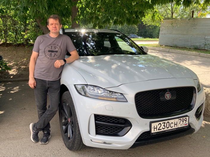 Сергей Целиков: Jaguar F-Pace - в темпе кошачьего вальса…