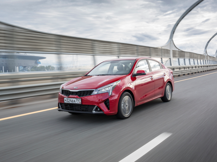 Игорь Моржаретто: KIA Rio - от дисплея до камина