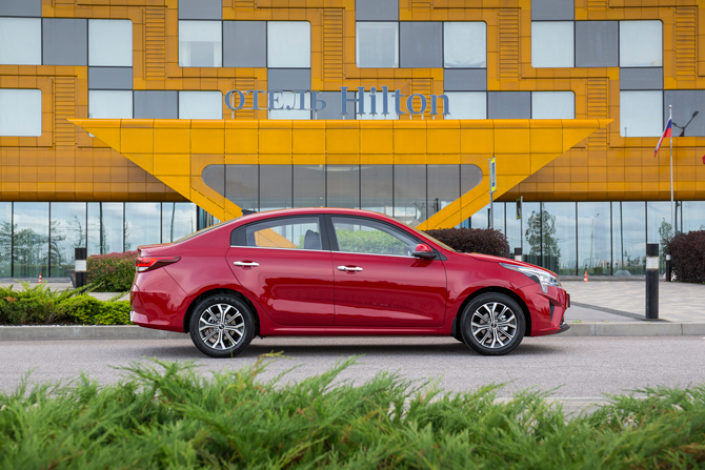 Игорь Моржаретто: KIA Rio - от дисплея до камина