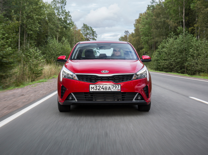 Игорь Моржаретто: KIA Rio - от дисплея до камина