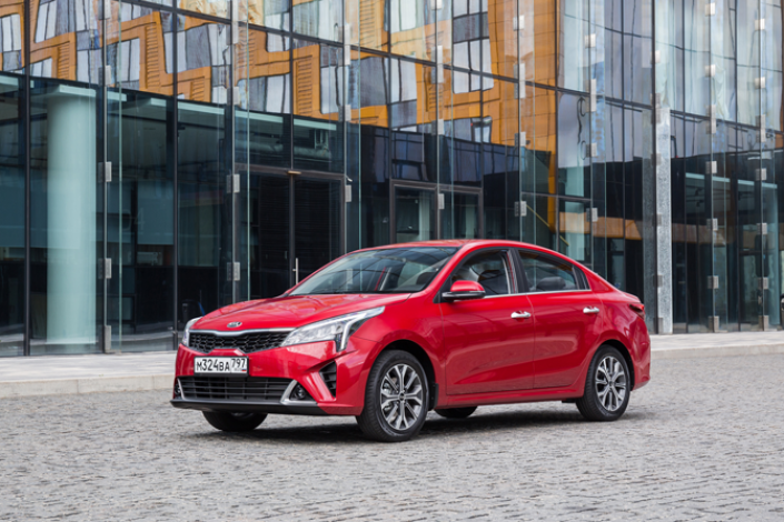 Игорь Моржаретто: KIA Rio - от дисплея до камина