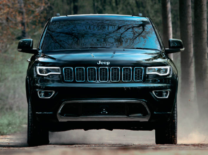 Сергей Целиков: Jeep Grand Cherokee - американский вседорожник с премиальным немецким акцентом