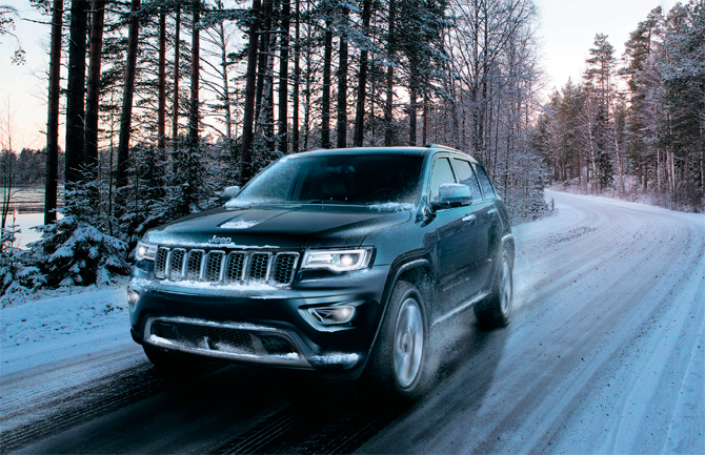 Сергей Целиков: Jeep Grand Cherokee - американский вседорожник с премиальным немецким акцентом
