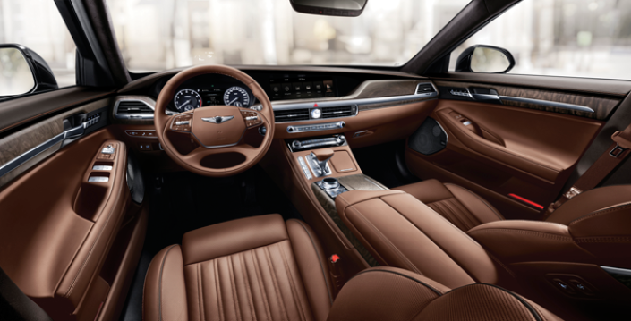 Антон Чуйкин: Genesis G90L - фуражки не найдется?