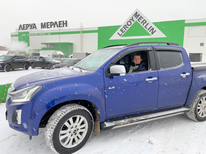Сергей Целиков: пикап ISUZU D-Max - рычит как трактор, рвется в путь…