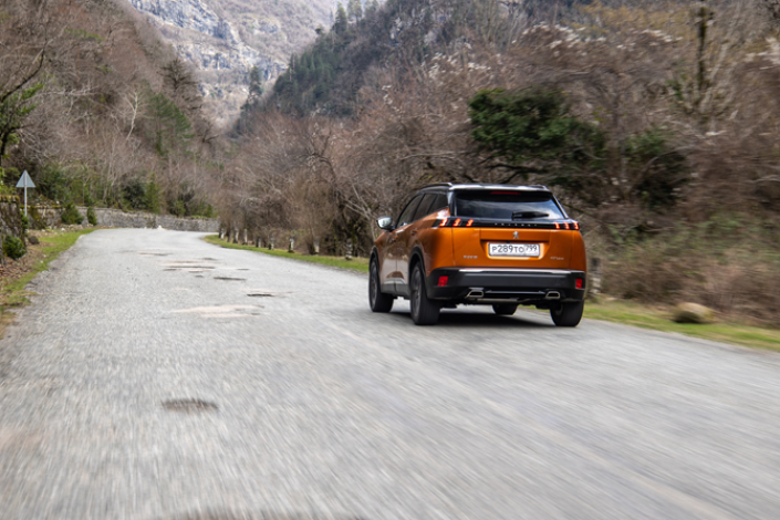 Тест-Драйв 7D: Peugeot 2008