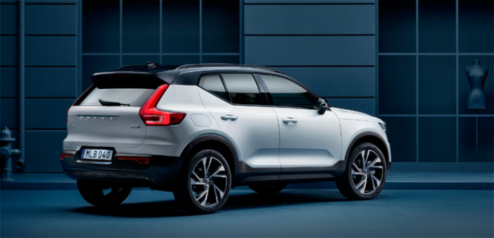 Сергей Целиков: Volvo XC40 - столичная штучка