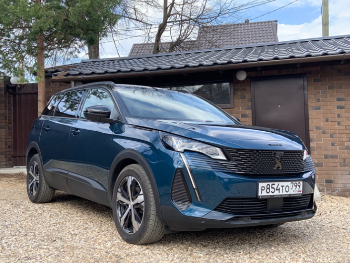 Сергей Целиков: Peugeot 5008 - редкий зверь на наших дорогах